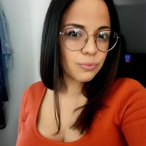 Meet your Posher, Carina